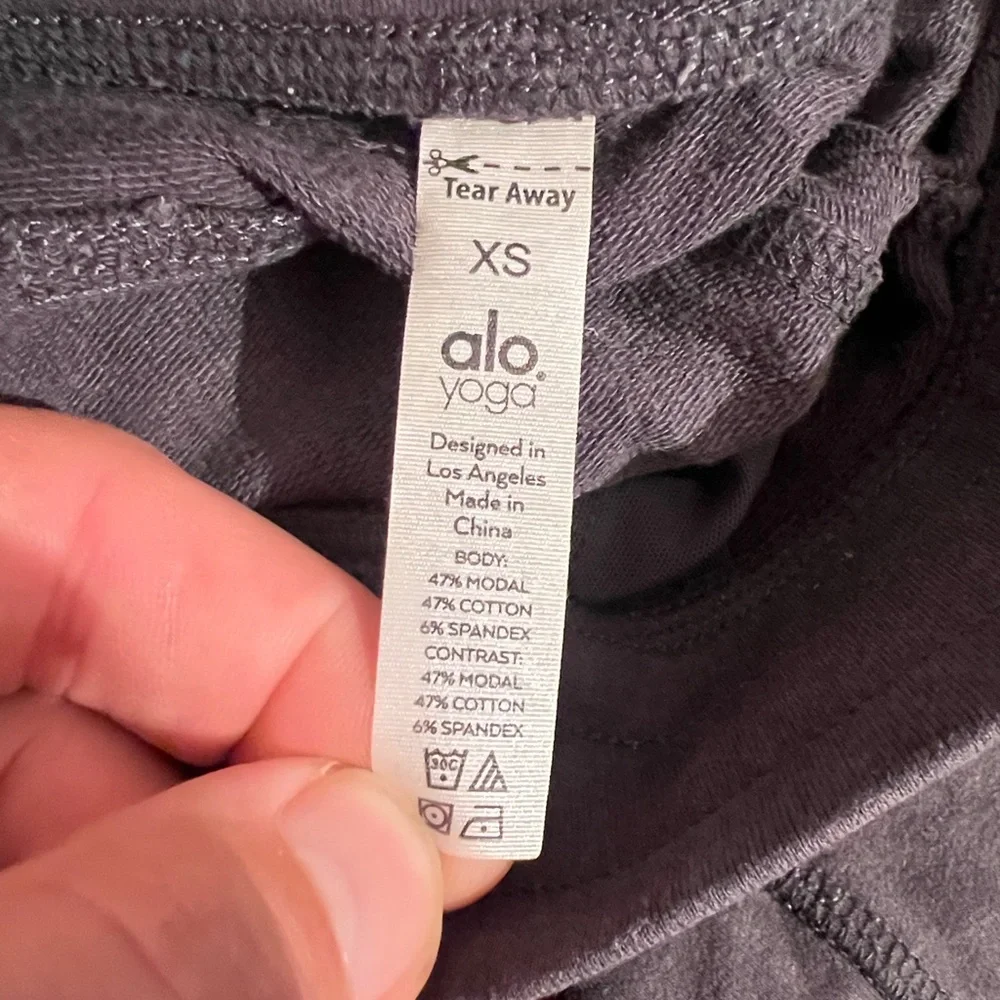 Alo Yoga Urban Moto Jogger Sweatpants in Grey, Women’s size XS